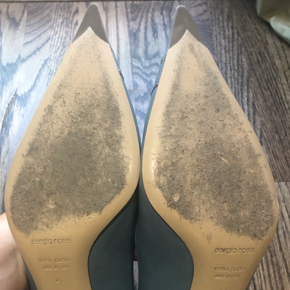 Sergio Rossi Kitten heels with silver buckle - Picture 6 of 6